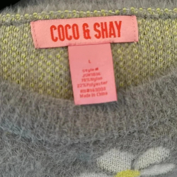 COCO & SHAY fuzzy floral hippy gypsy sweater size Large NWT - Picture 3 of 4